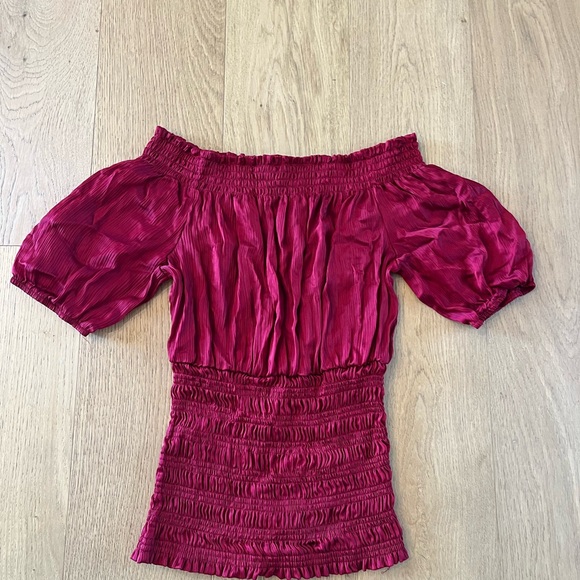 Women’s size M forever 21 off the shoulder rouched silk shirt - Picture 2 of 3
